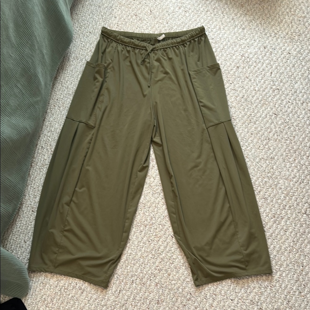 HALARA Wide Leg Pants - Olive Green